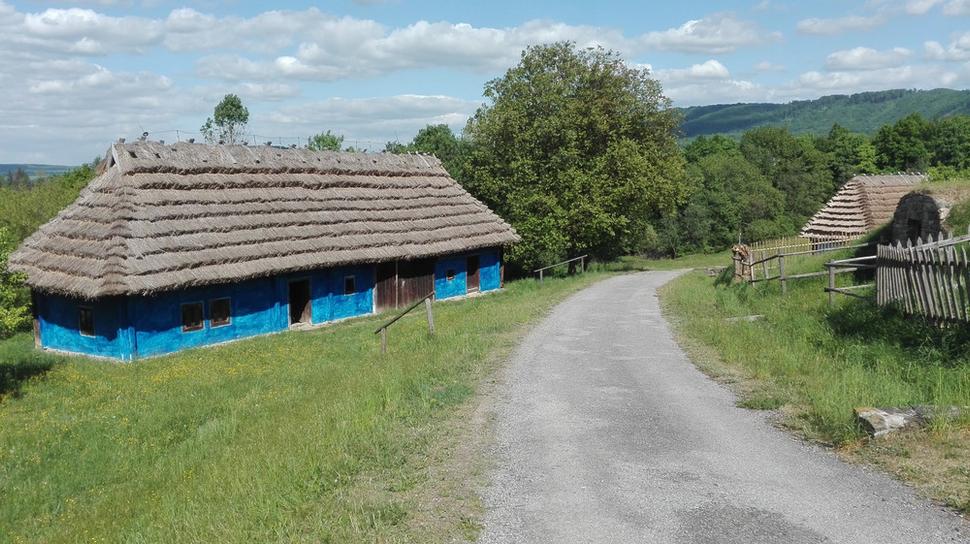 Jeden z objektov v rusínskom skanzene.