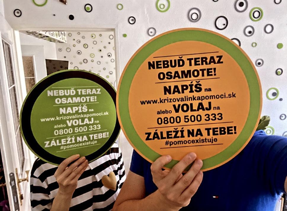 Tabuľky a nálepky #POMOCEXISTUJE