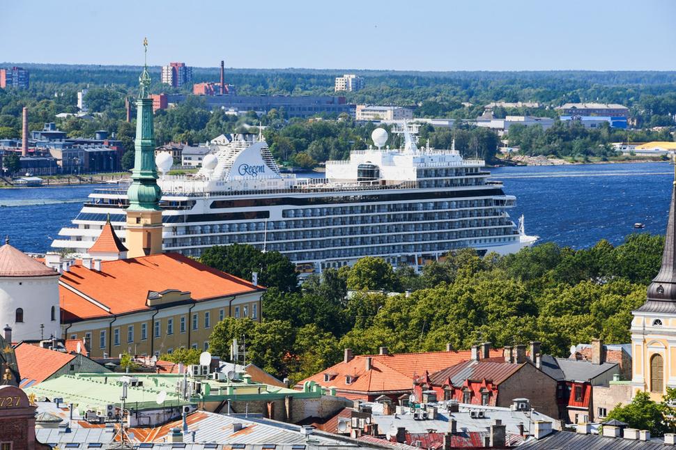 Do všetkých troch pobaltských štátov sa môžu dostať turisti takýmito veľkými loďami. Prístavy nájdu aj v Litovskej Klajpede a estónskom Talline.