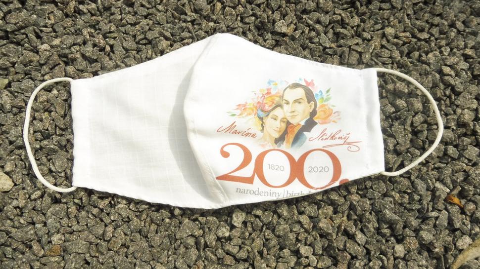 Aktuálne veľmi užitočná vec - protiepidemické ochranné rúško pred Covid 19 na tvár - s výtvarným motívom 200. výročia narodenia Andreja Sládkoviča, autora ľúbostnej básne Marína.