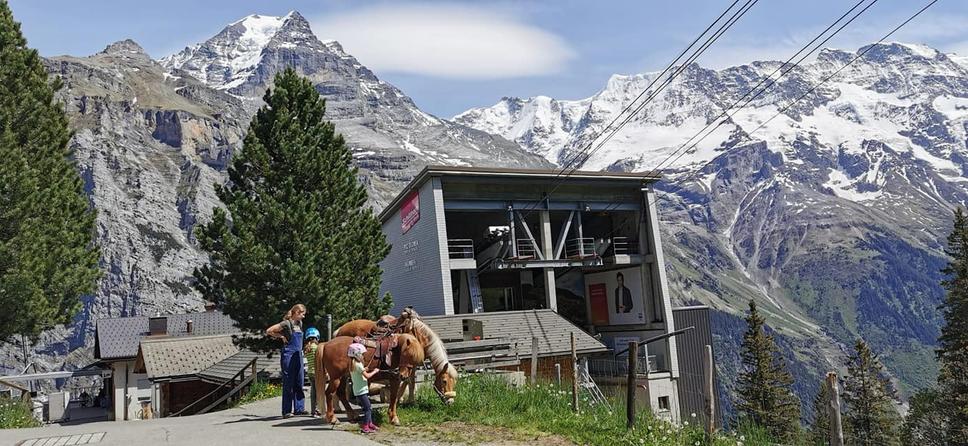 Mürren, Pri lanovke na Schilthorn