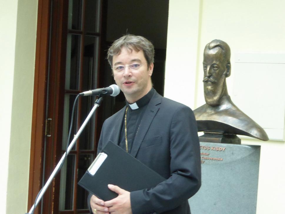 Známku pokrstil pomocný košický biskup Mons.Marek Forgáč