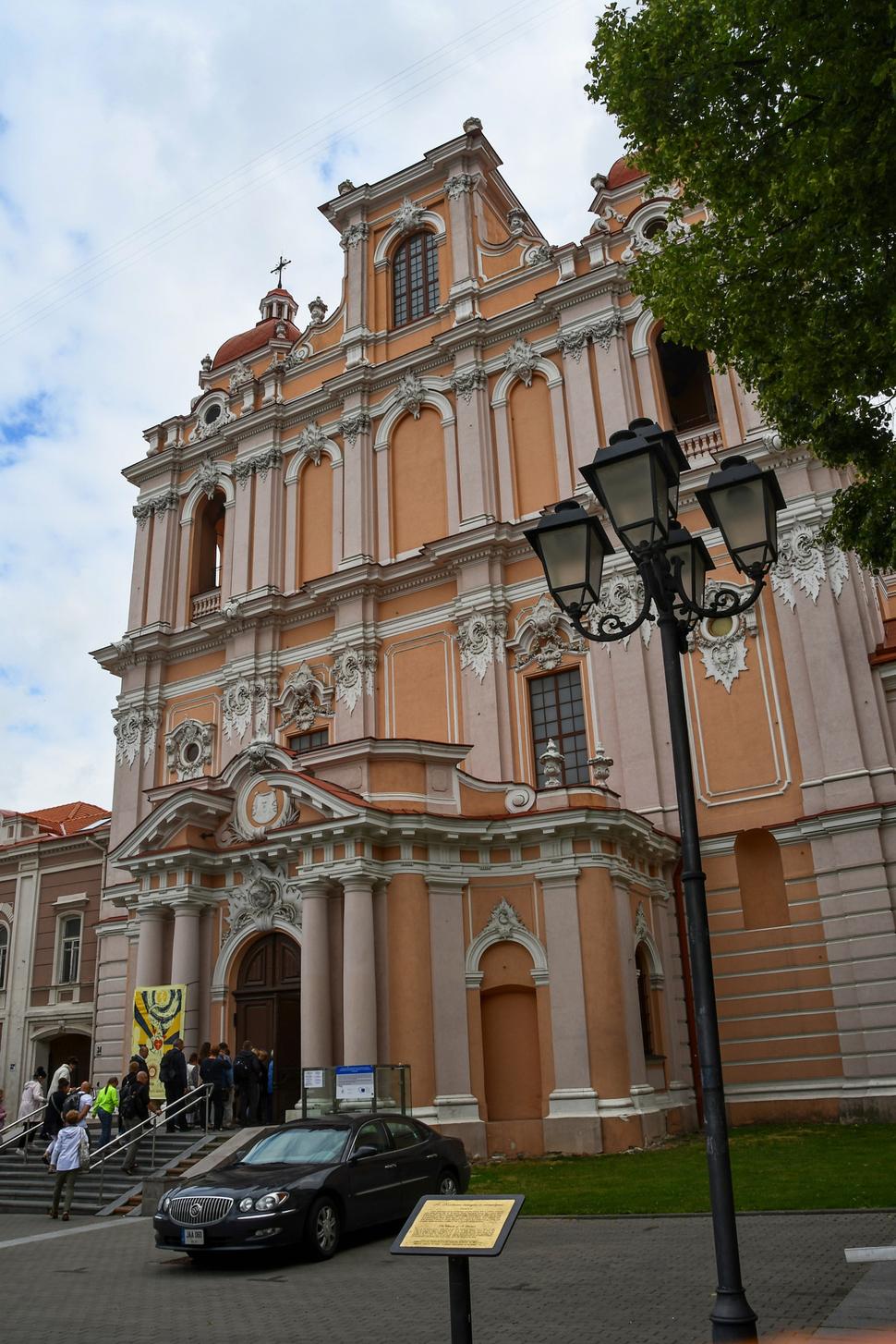 Priečelie Kostola sv. Kazimíra.
