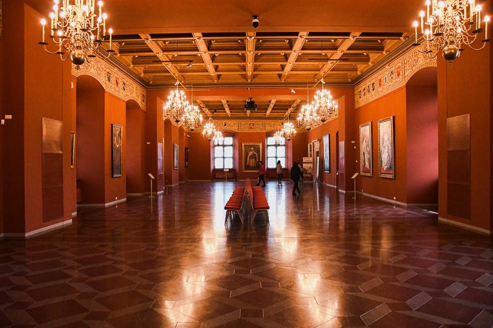 Historická sála Veľkokniežacieho paláca, v ktorej ukrajinský prezident Viktor Janukovyč oznámil pozastavenie rokovaní o vstupe Ukrajiny do EÚ.