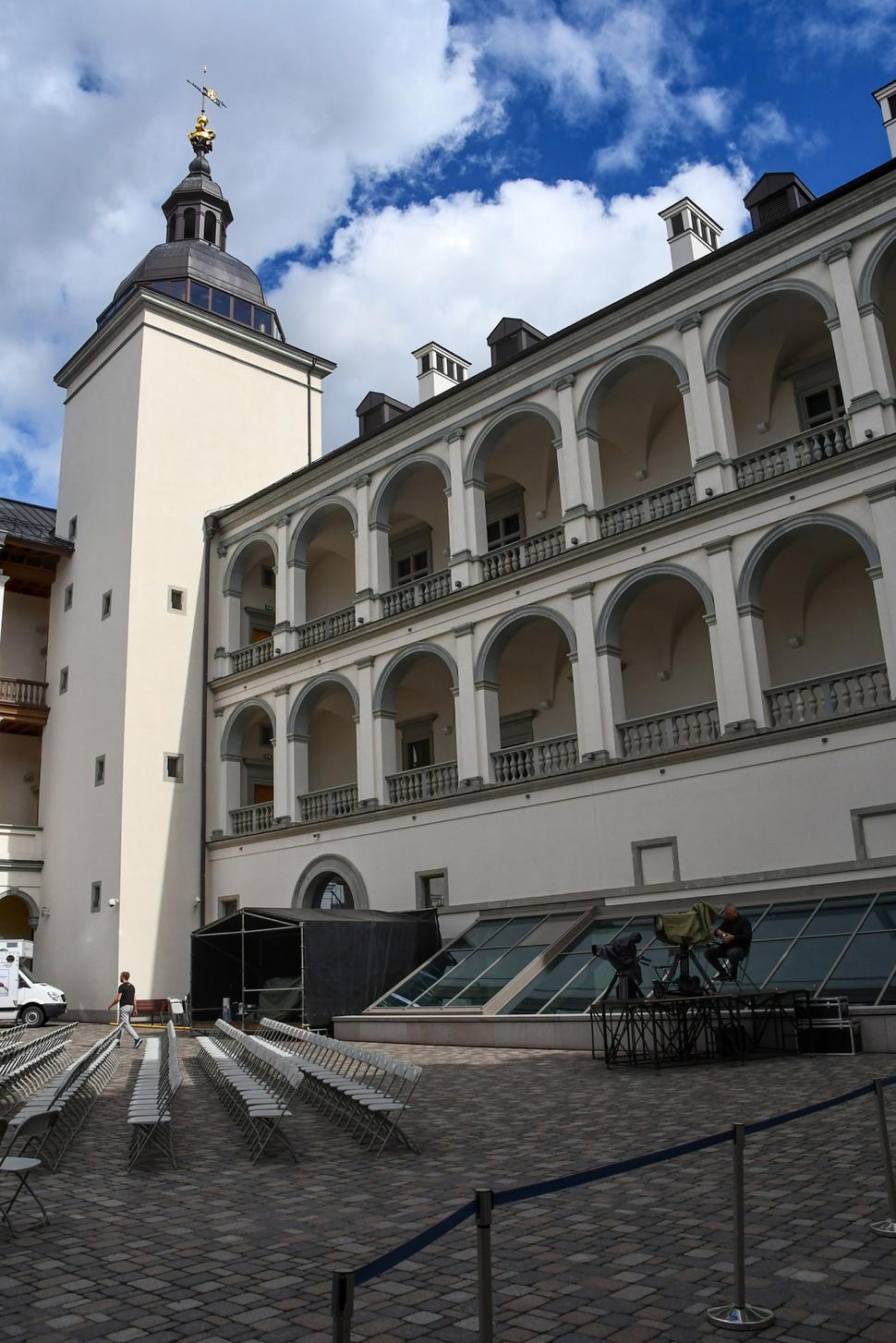 Nádvorie Veľkokniežacieho paláca slúži pri kultúrnych podujatiach ako amfiteáter. Nenechajte si ujsť návštevu prekrásne zrekonštruovaných priestorov paláca a zbierok múzea.