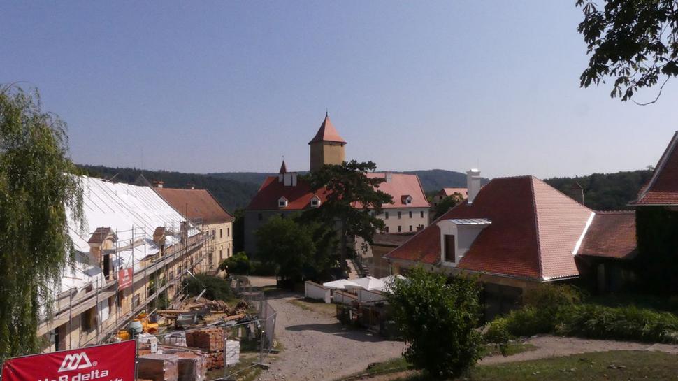 Na hrade sa stále pracuje