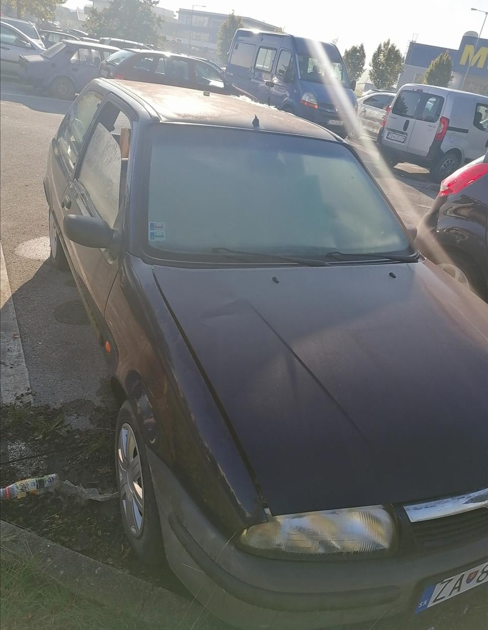 menšia mazda
