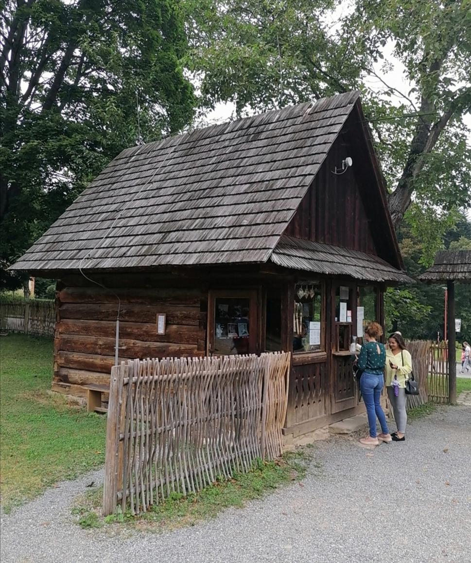 predaj lístkov (pôvodne sýpka)