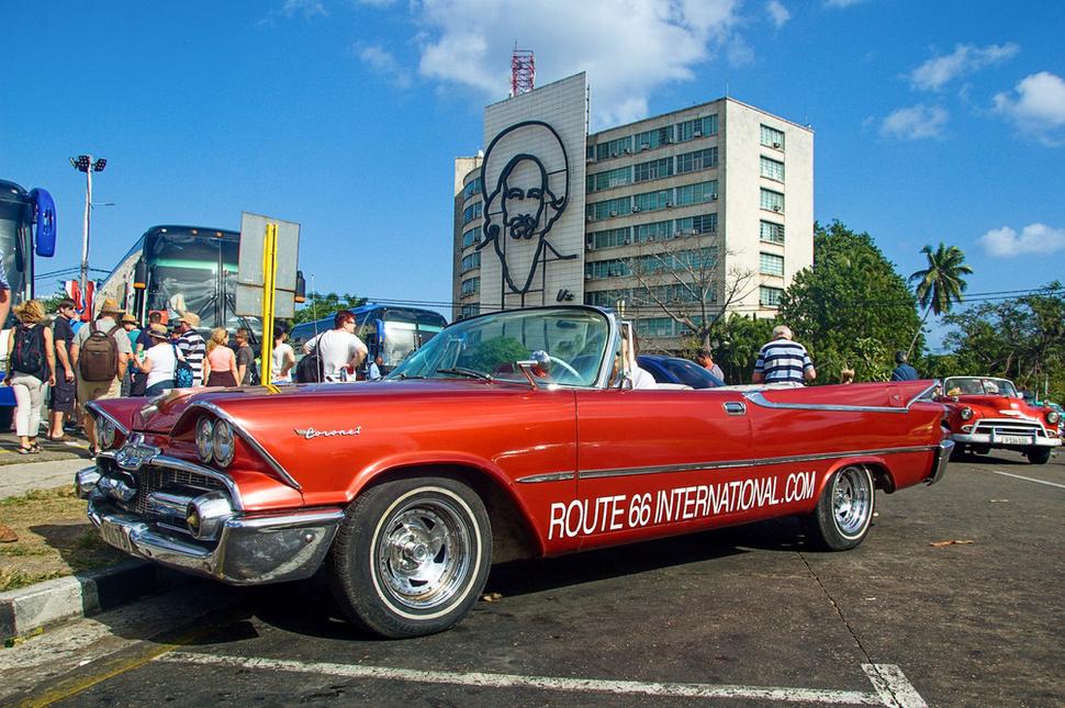 Na Kube sa prenesiete do automobilovej minulosti.