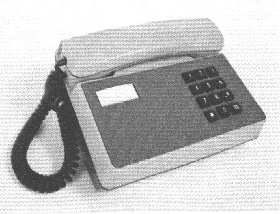 Telefónny prístroj typu UNIVERSAL.