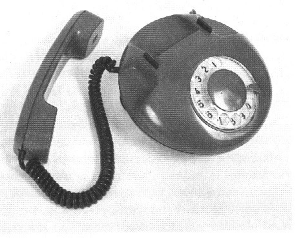 Telefónny prístroj typu INTERIER.