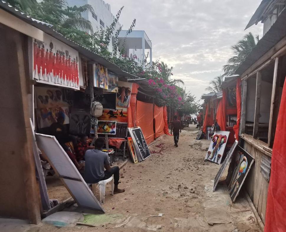 Nungwi Massai street