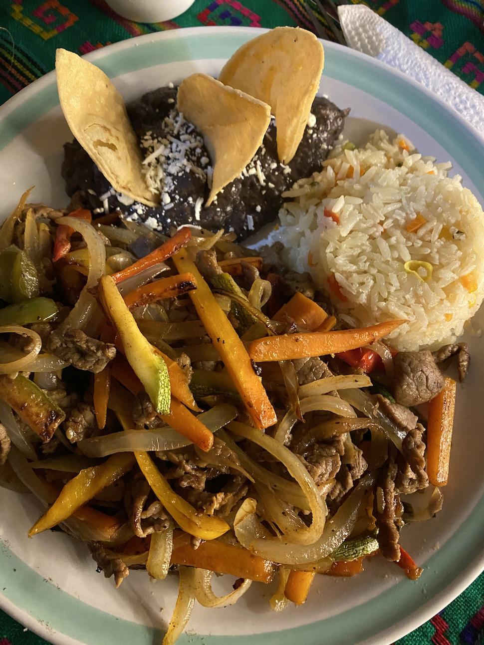 Fajitas s hovädzím mäsom.