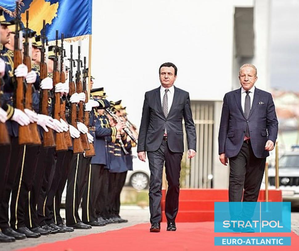 Albin Kurti počas slávnostného odovzdania vlády. (zdroj : Wikimedia commons / Office of the Prime Minister of the Republic of Kosovo)