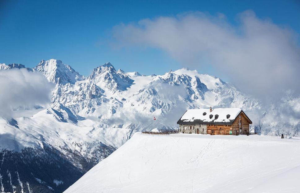 Cabane Mont Fort (2457 m)