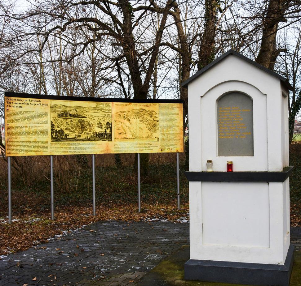 Kaplnka pri nákupnom centre Merkury Market na okraji Levíc označuje miesto, kde 19. júla 1664 zasiahla Koháryho smrtiaca guľka. Z koňa však nespadol, noha sa mu zachytila o strmeň a jeho kôň Viktor ho vliekol bojiskom niekoľko kilometrov.
