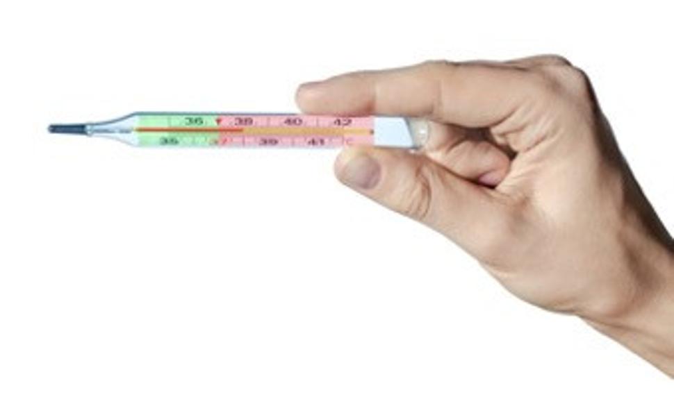 Obr. 4: K základným parametrom pooperačných meraní je aj telesná teplota. Ilustračné foto, zdroj: https://www.e15.cz/magazin/normalni-teplota-tela-posledni-vyzkumy-dokazuji-ze-to-neni-sedmatricet-stupnu-celsia-1342978