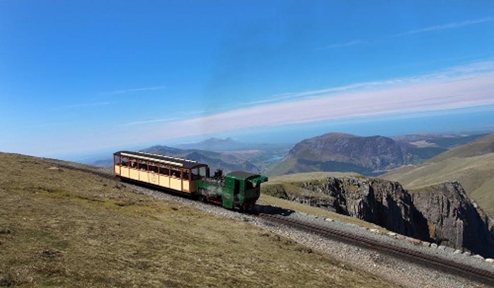 Parný vláčik na horu Snowdon