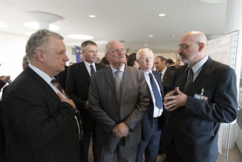 Ivan Králik vysvetľuje, ako sa podieľajú slovenskí vedci na výskume v CERN