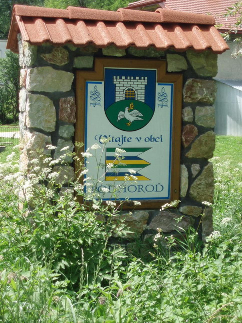 Uvítacia tabuľa obce Podhoroď