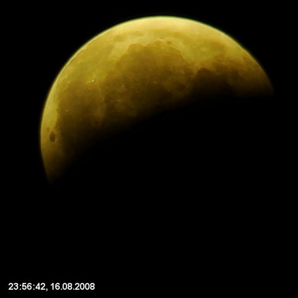 Zatmenie Mesiaca 16.8.2008, 23:57