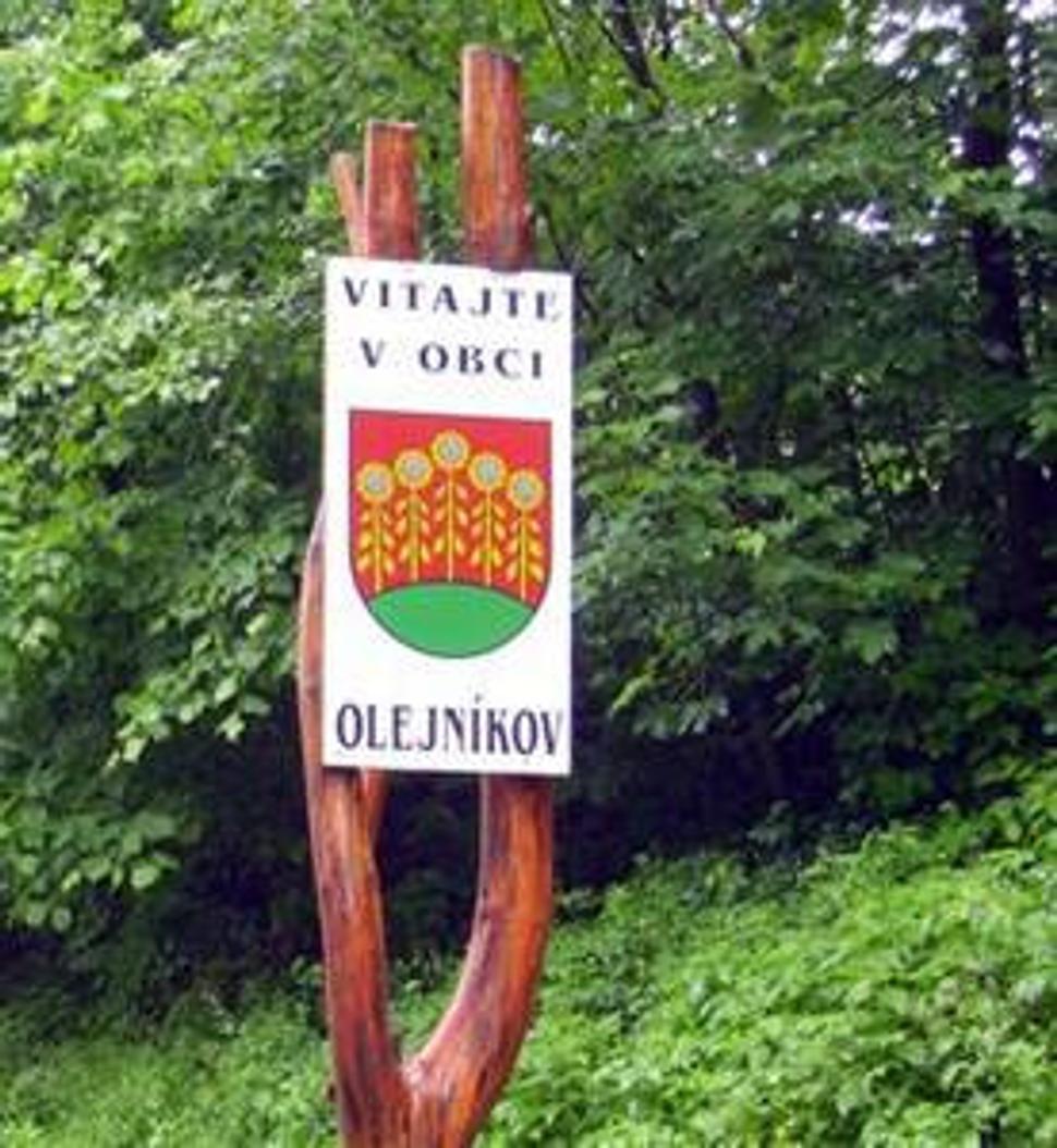 Olejníkov, Rapa Nui na Slovensku