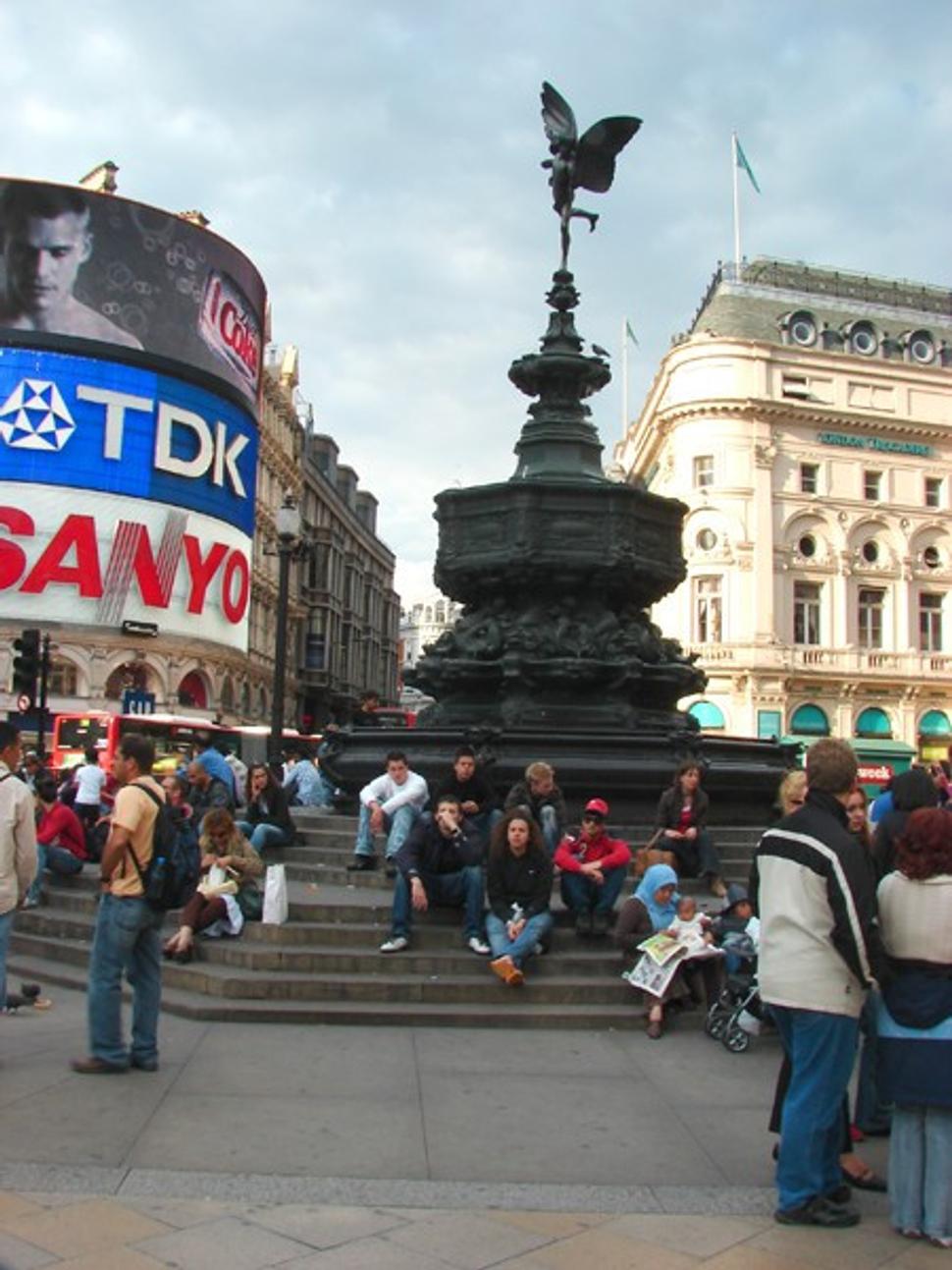 Piccadilly Circus