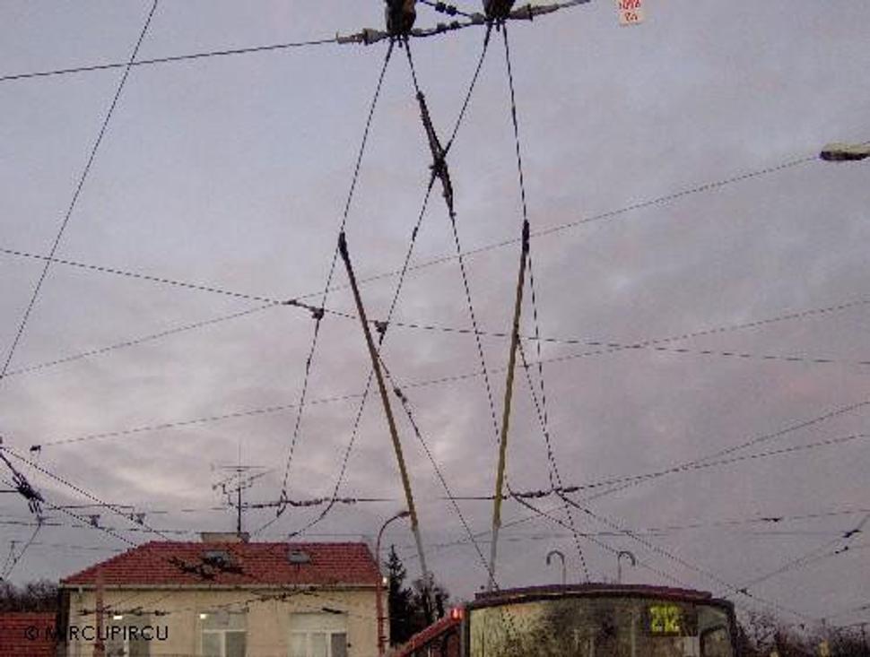 Nerozhodný trolejbus