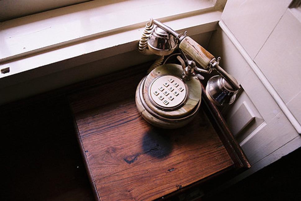 telephone