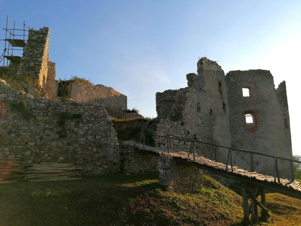 Oponický hrad