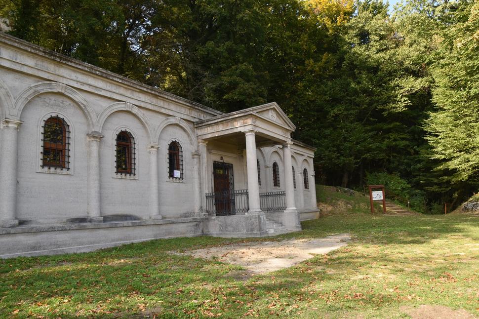 hrobka rodu Hadík - Barkoczy