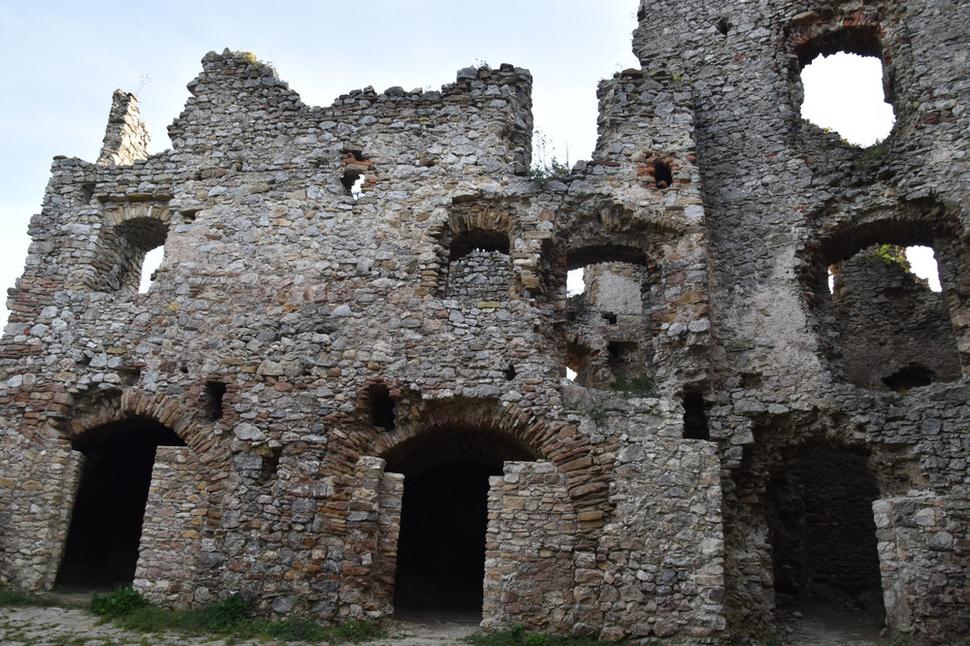 hrad Brekov