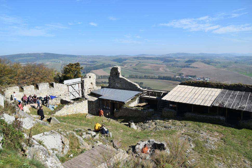 Kapušiansky hrad - hradné nádvorie