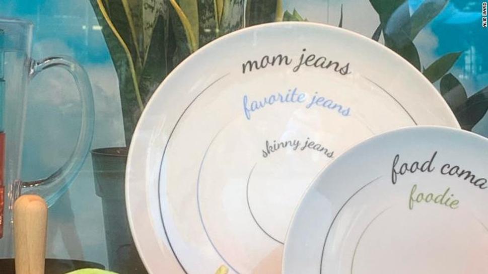 https://edition.cnn.com/2019/07/22/us/macys-plates-mom-jeans-trnd/index.html