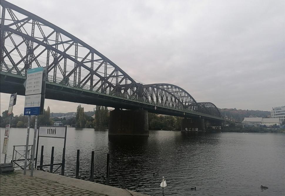 Železniční most
