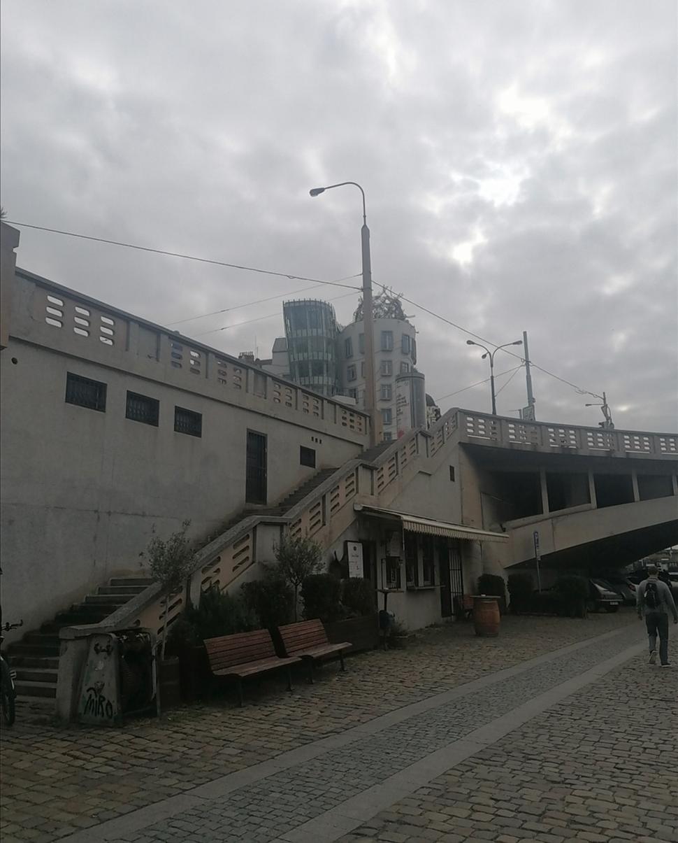 Tančící dům