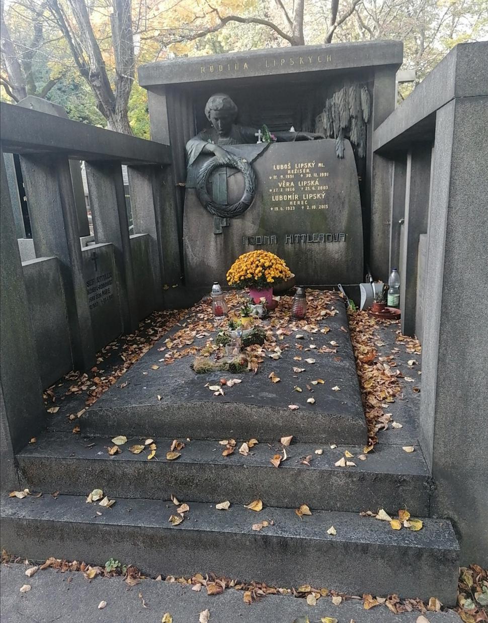 Lubomír Lipský. Najťažšia rana rodiča, pochoval syna s ktorým sa zišiel v hrobe...