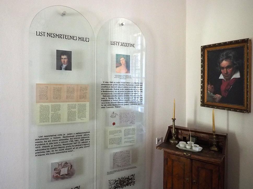 Expozícia venovaná Ludwigovi van Beethovenovi v Dolnej Krupej.