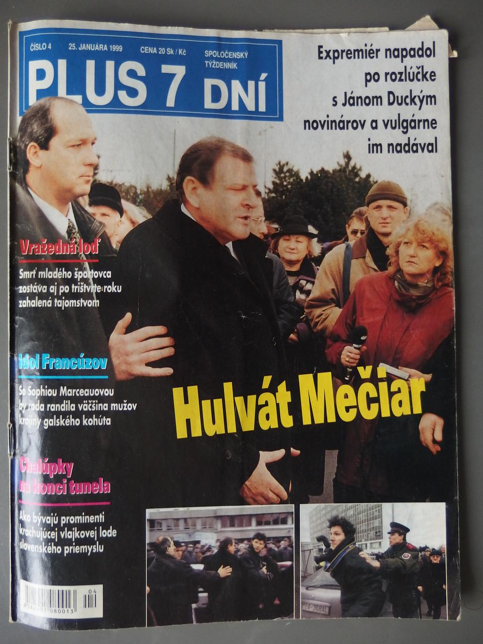 Plus 7 dní v ktorom vyšiel článok o Šramovi. V tom čase pre neho matka pracovala. (Foto: Juraj Paškuliak)