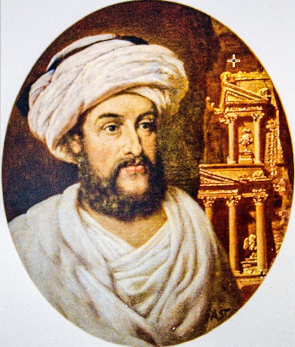 Johann Ludwig Burckhardt, známy aj pod arabským menom Ibrähim Ibn abd Alläh, objavil v auguste 1812, počas svojich ciest po krajinách Blízkeho východu, kamenné mesto Petra.