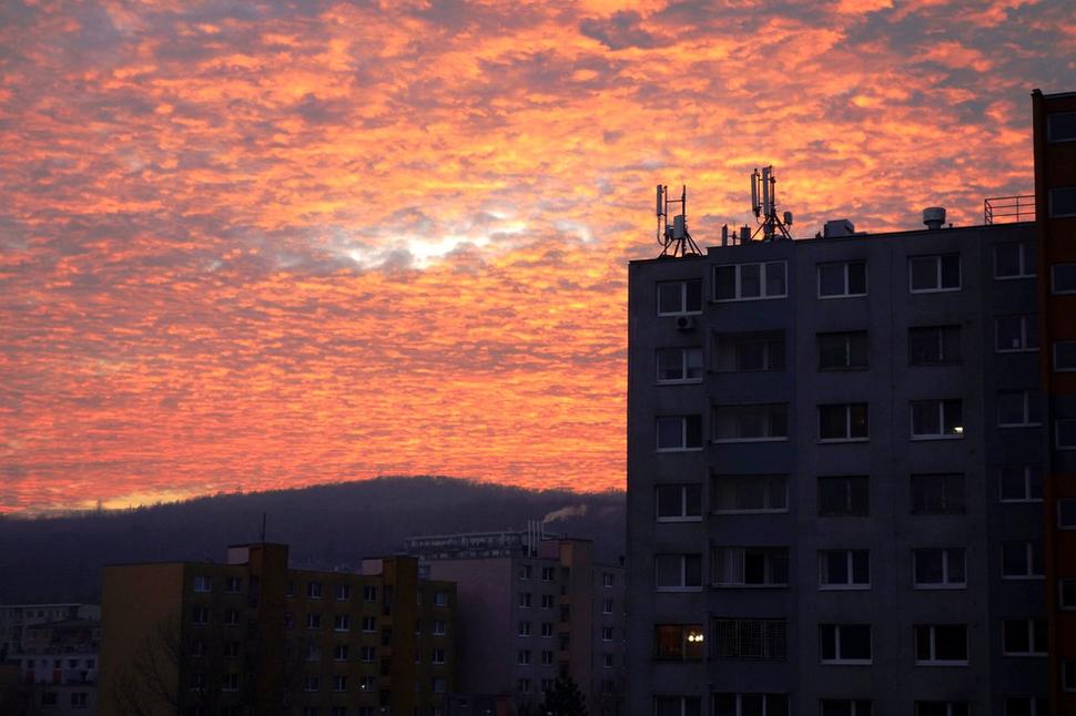 Dúbravka, Pri kríži