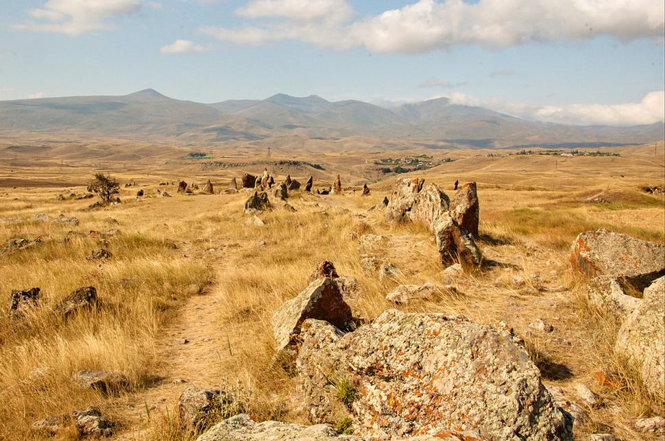 Zorats Karer (Kamenný Kalendár) – archeologické nálezisko pri meste Sisian v Arménsku.