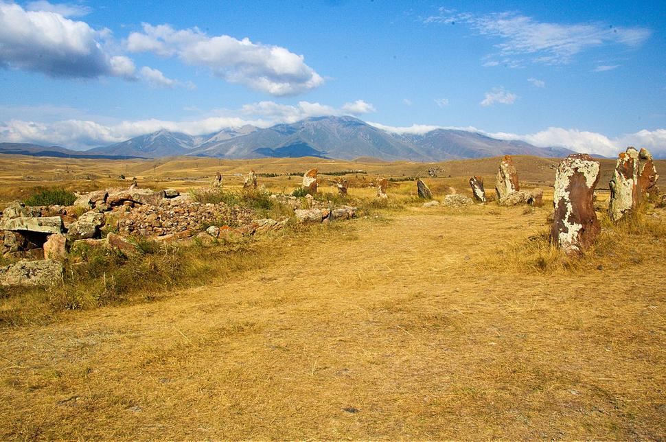 Zorats Karer (Kamenný Kalendár) – archeologické nálezisko pri meste Sisian v Arménsku.