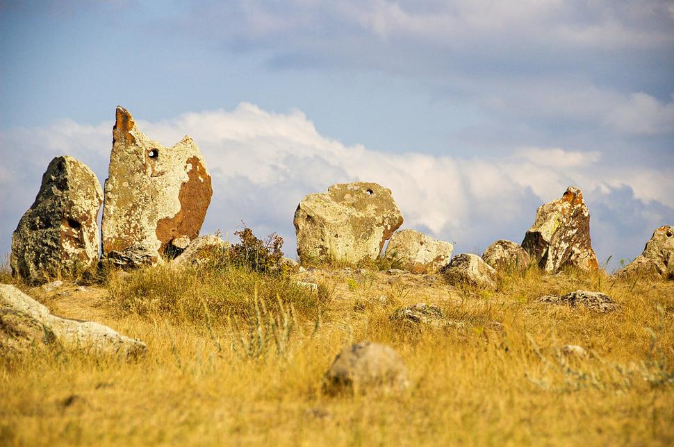 Zorats Karer (Kamenný Kalendár) – archeologické nálezisko pri meste Sisian v Arménsku.