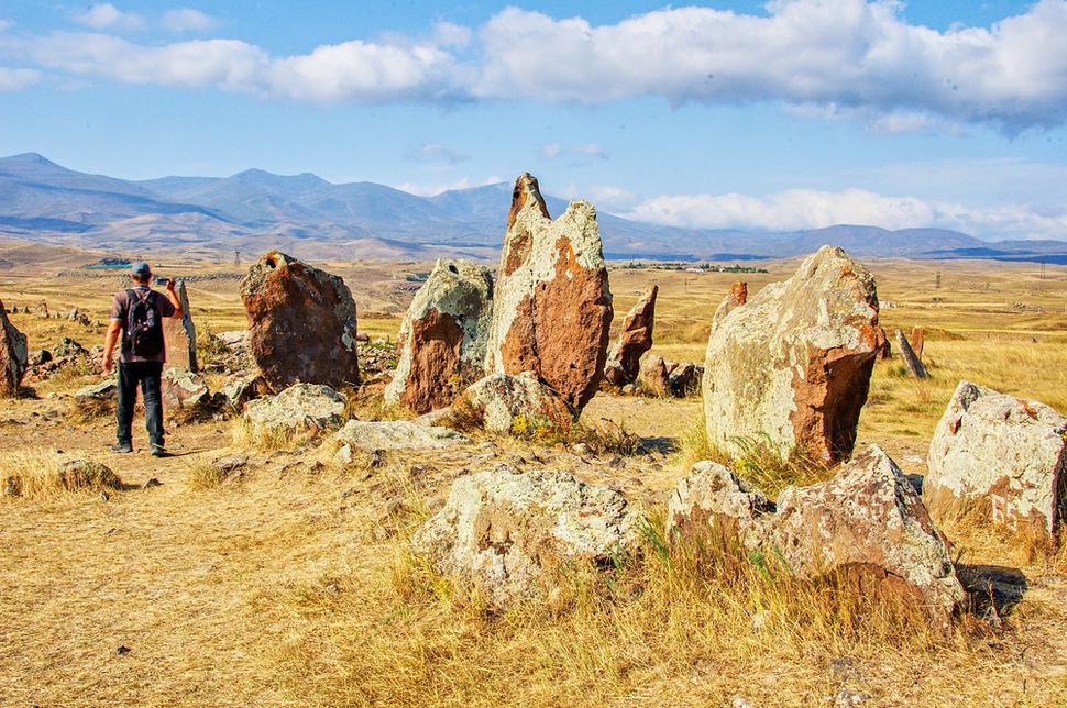 Zorats Karer (Kamenný Kalendár) – archeologické nálezisko pri meste Sisian v Arménsku.