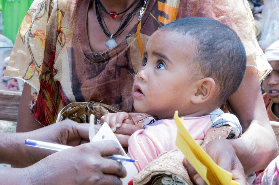 UNICEF so svojimi partnermi podporuje prevádzku výživových centier v Tigraji, Etiópii, aby zabránil hrozbe masového výskytu detskej podvýživy.
