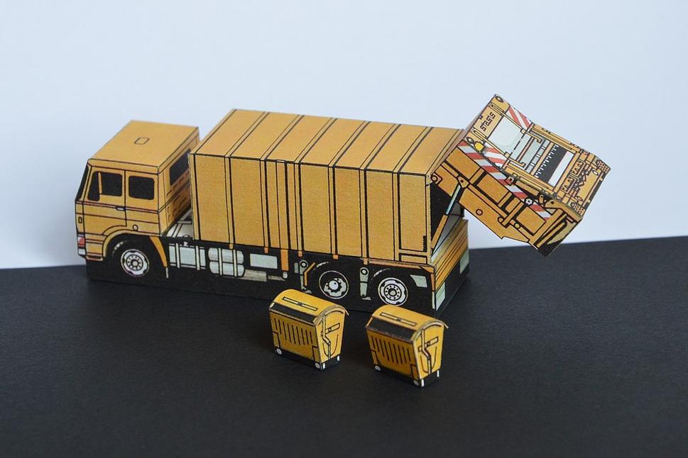 LIAZ POH 221 (W48, 1:100, Milan Weiner, abc 1994)