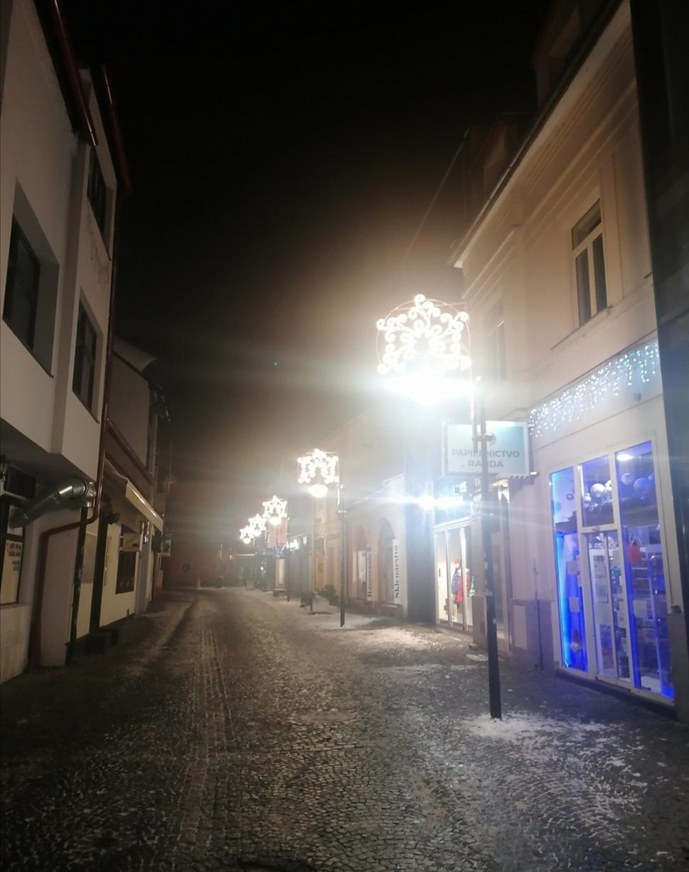 ľudoprázdna ulica