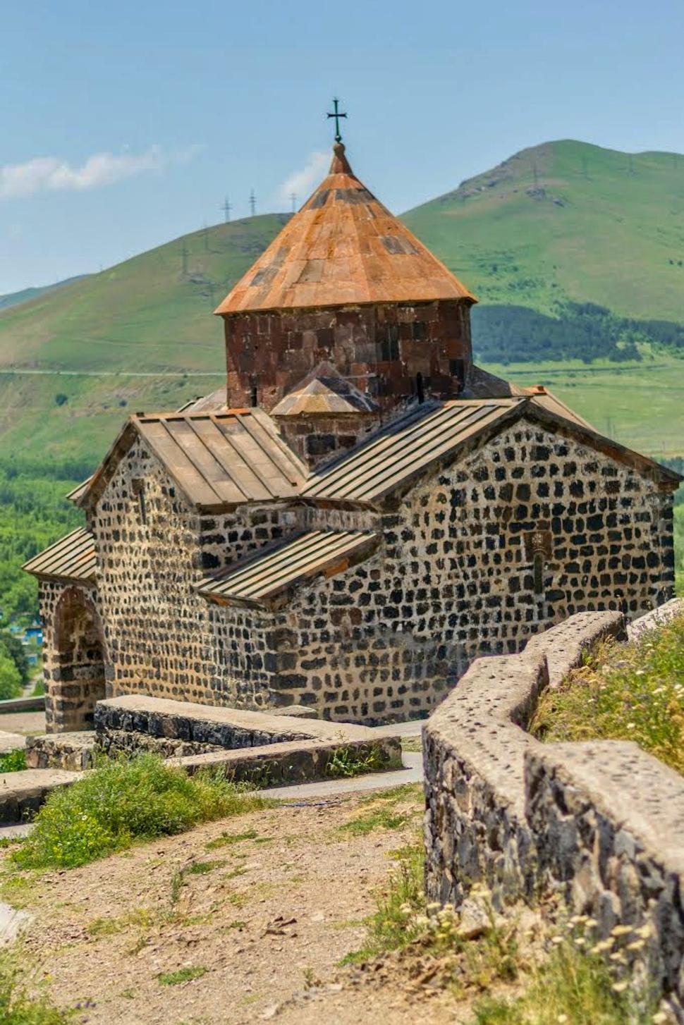 Chrám Sv. Matky Božej v kláštore Sevanavank.
