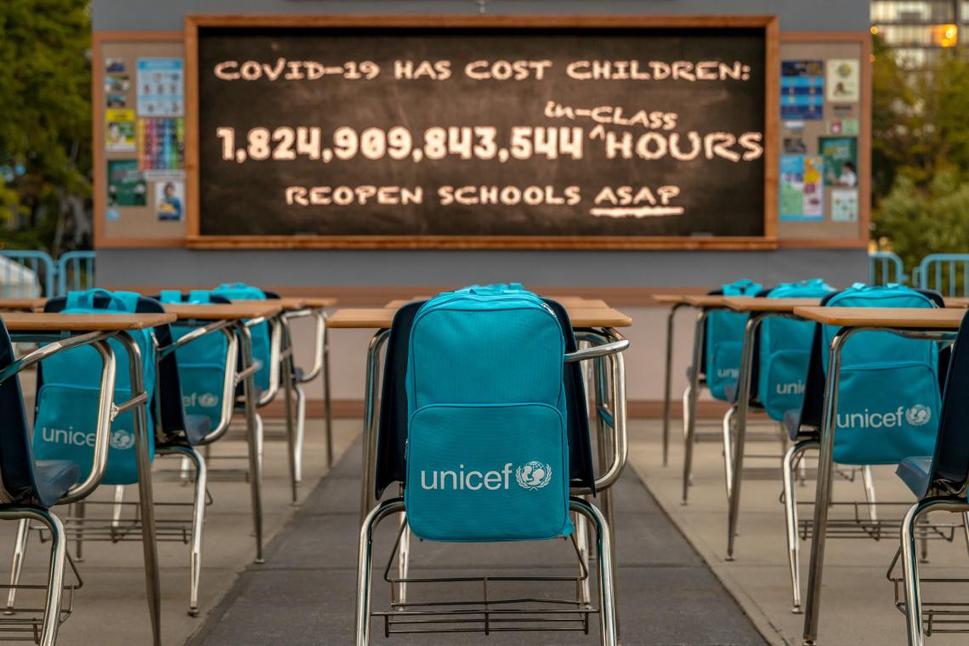 Inštalácia UNICEF "Nesmieme strácať čas" v centrále UNICEF New York